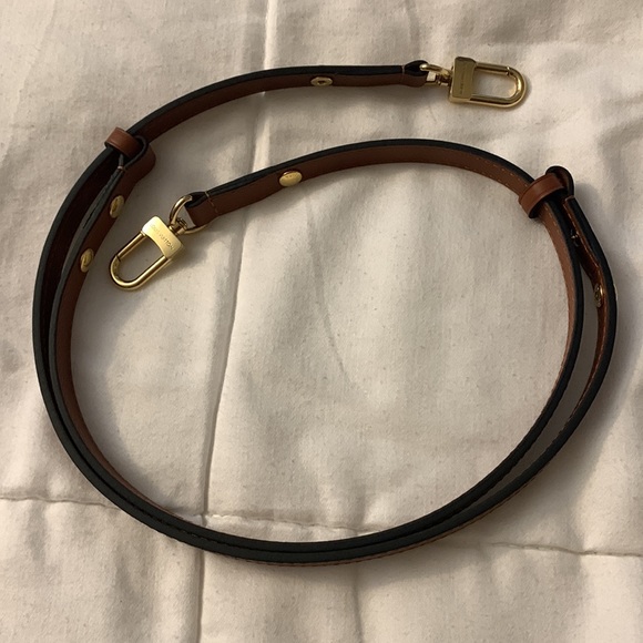 💯% Authentic Louis Vuitton NeoNoe in Monogram Canvas (Caramel) - Picture 10 of 10